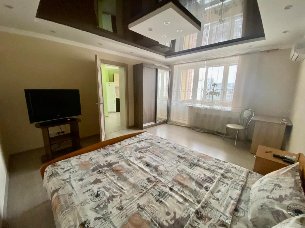 Apartment On Khreshchatyk 200 Center Cherkasy Luaran gambar